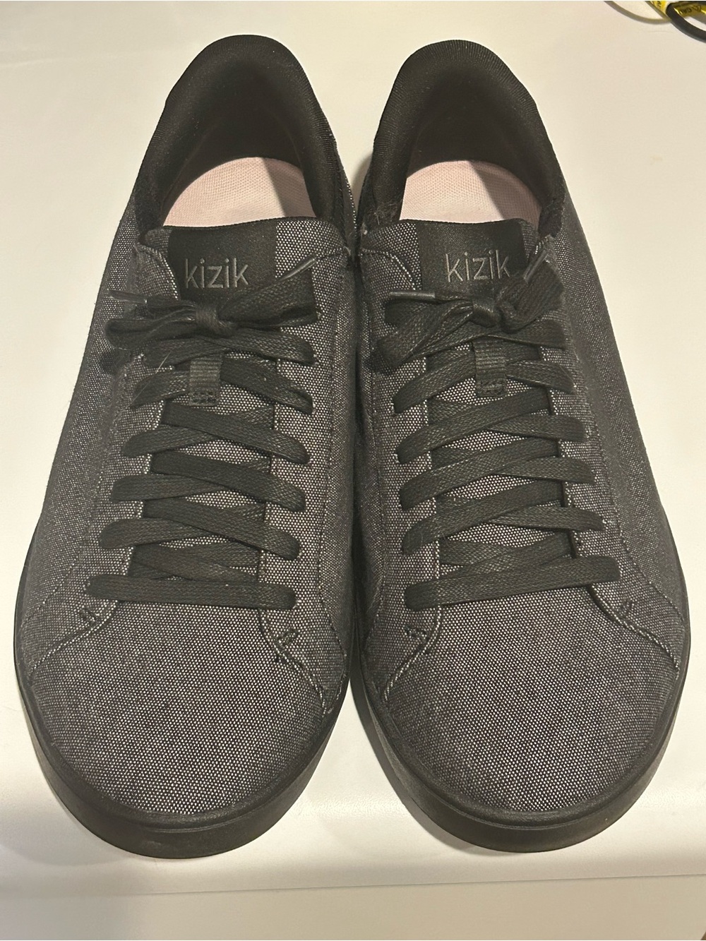 Kizik Hands Free Sneakers Mens 10 Wide Womens 11.5 Black Slip On